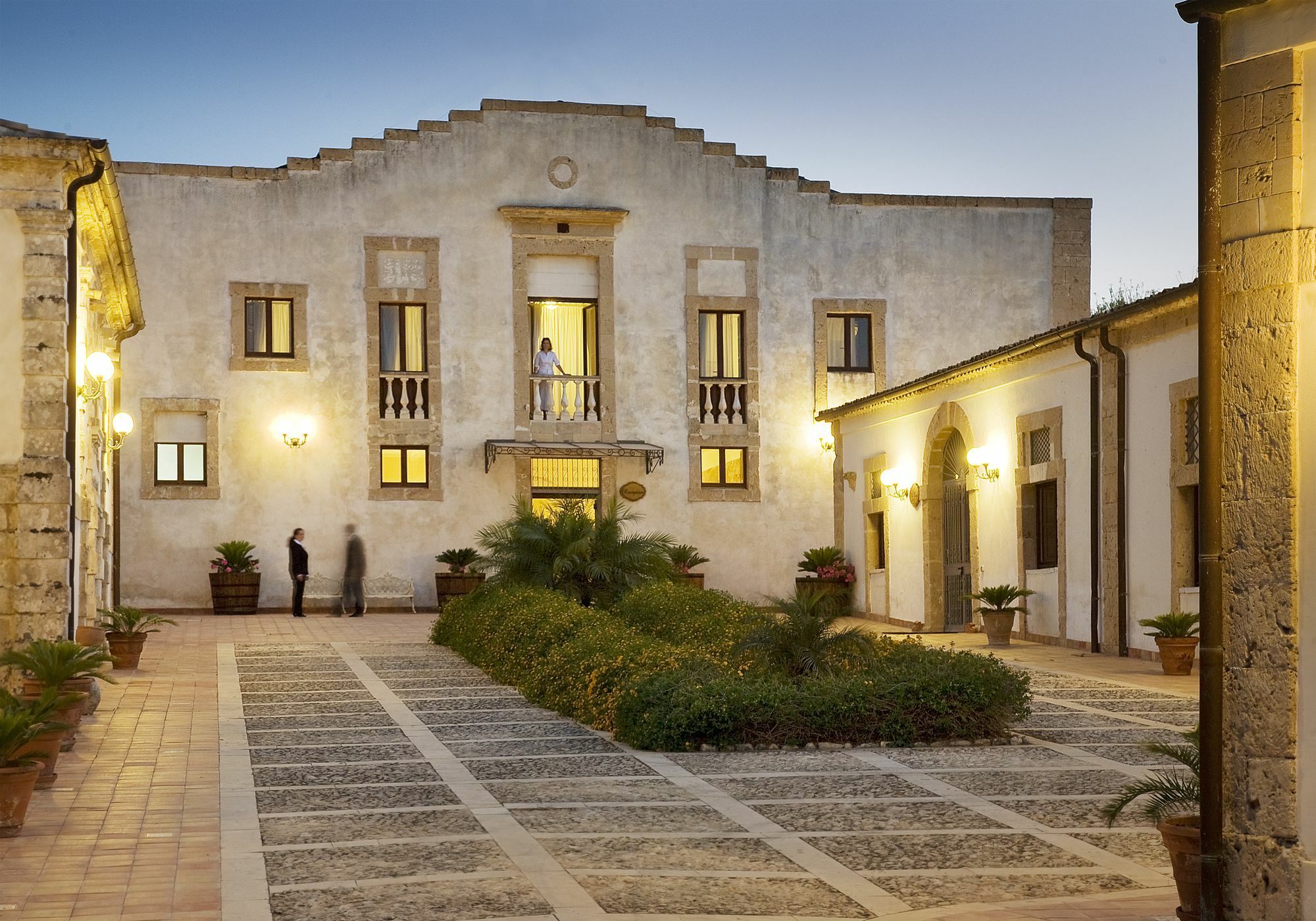 Hotel Villa Favorita Noto Bagian luar foto